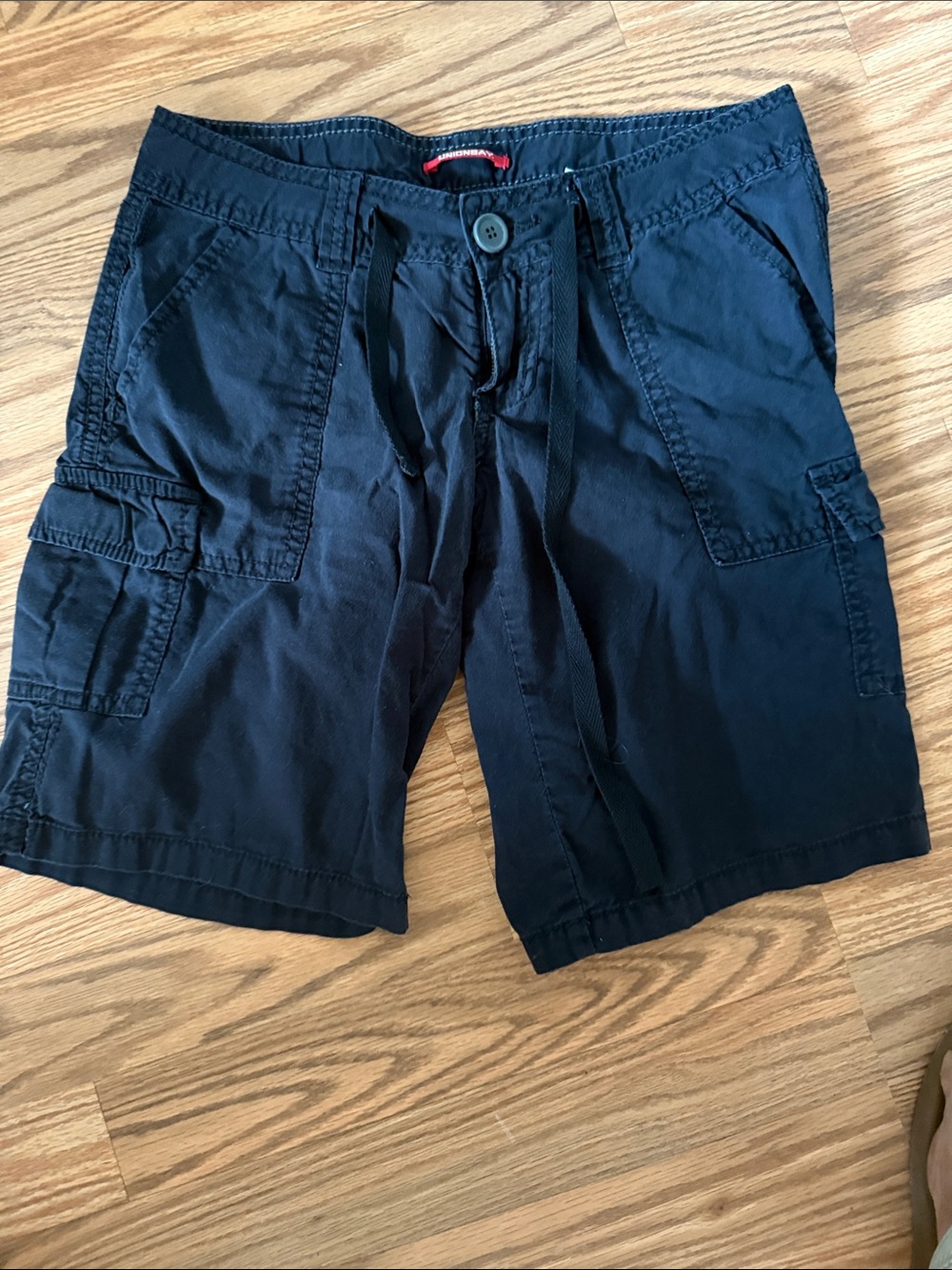 UNIONBAY Black Women's Cargo Shorts - Classic Pocketed Style